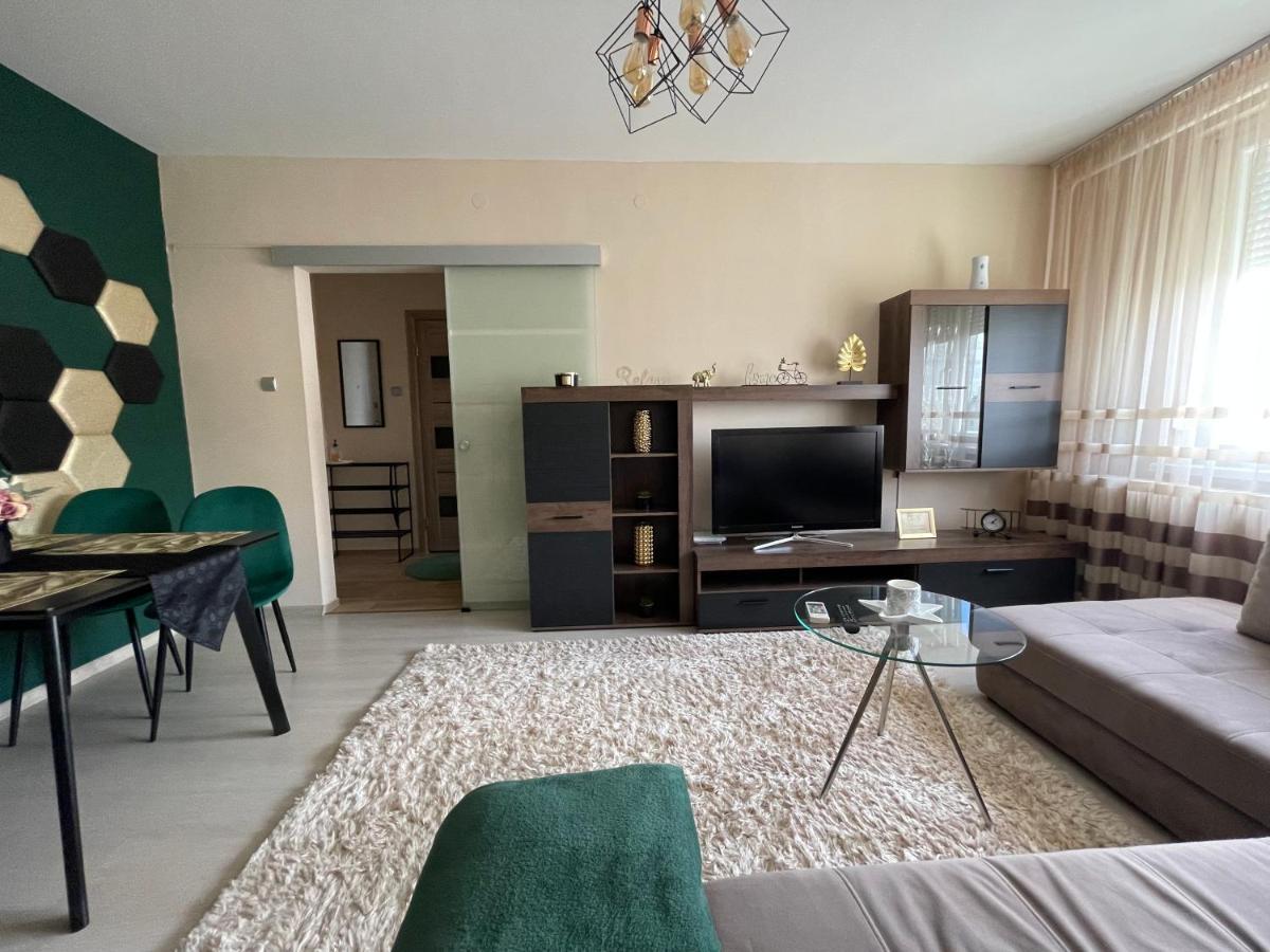 Bella Apartman Debrecen Eksteriør bilde